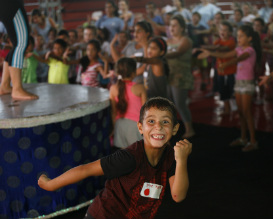 קרקס פלורנטין, קייטנות לילדים בסוכות